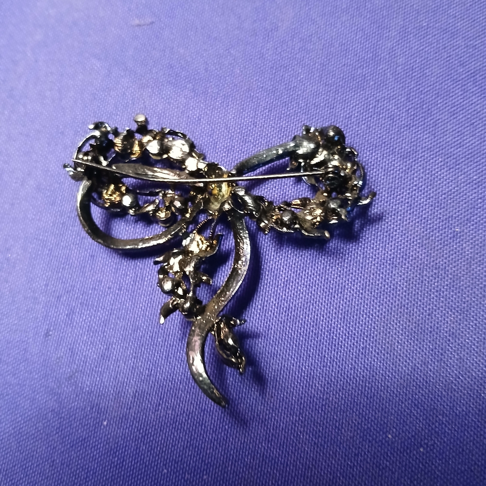 Blue Crystal Bow Brooch - Women's Jewelry - Picture 2 of 4